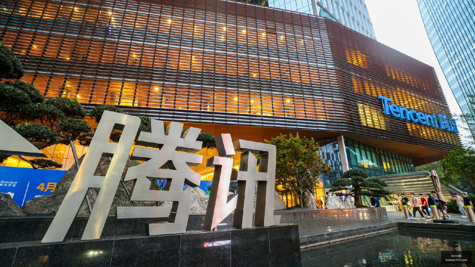 荣耀电竞新,品发,战队联名引,bwin亚洲,bwin亚洲平台,bwin亚洲官网,bwin亚洲app